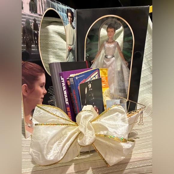 Princess Leia - Royal Gift Set / 9 Piece - NWT